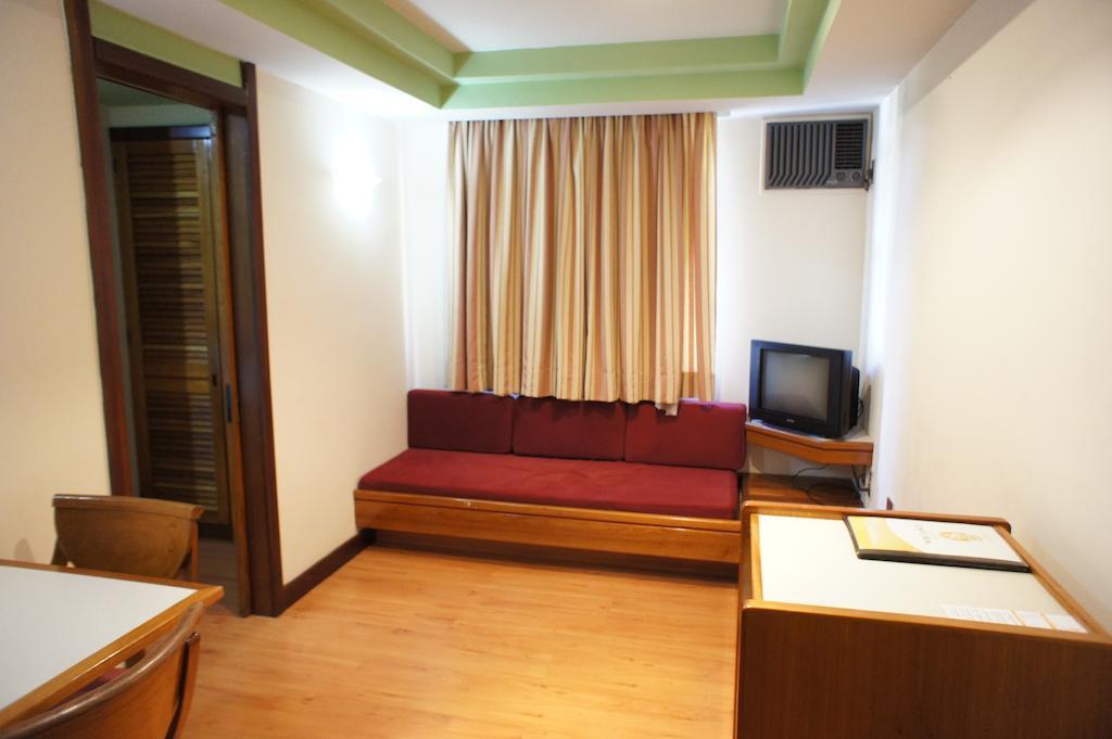 Hotel Solar Corte Real Sabara Bilik gambar